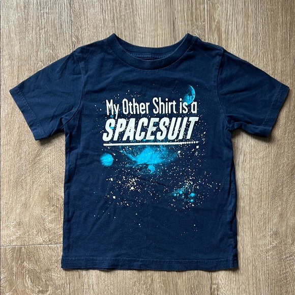 The Children’s Place Boys Bundle of Graphic Tees Size 4T - Picture 6 of 17